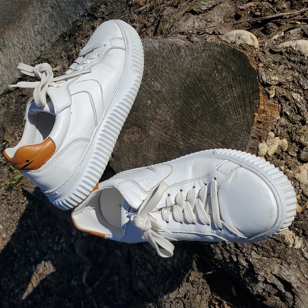 Voile Blanche Fashion Sneakers Size 8